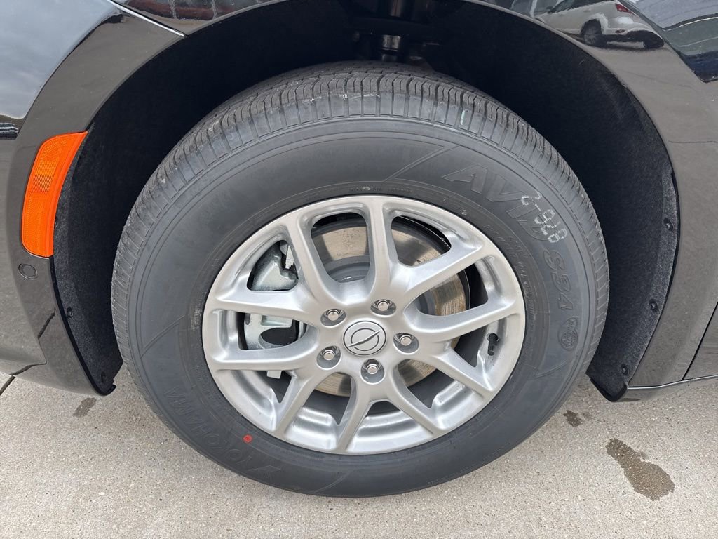 New 2026 Chrysler Pacifica Select image 4