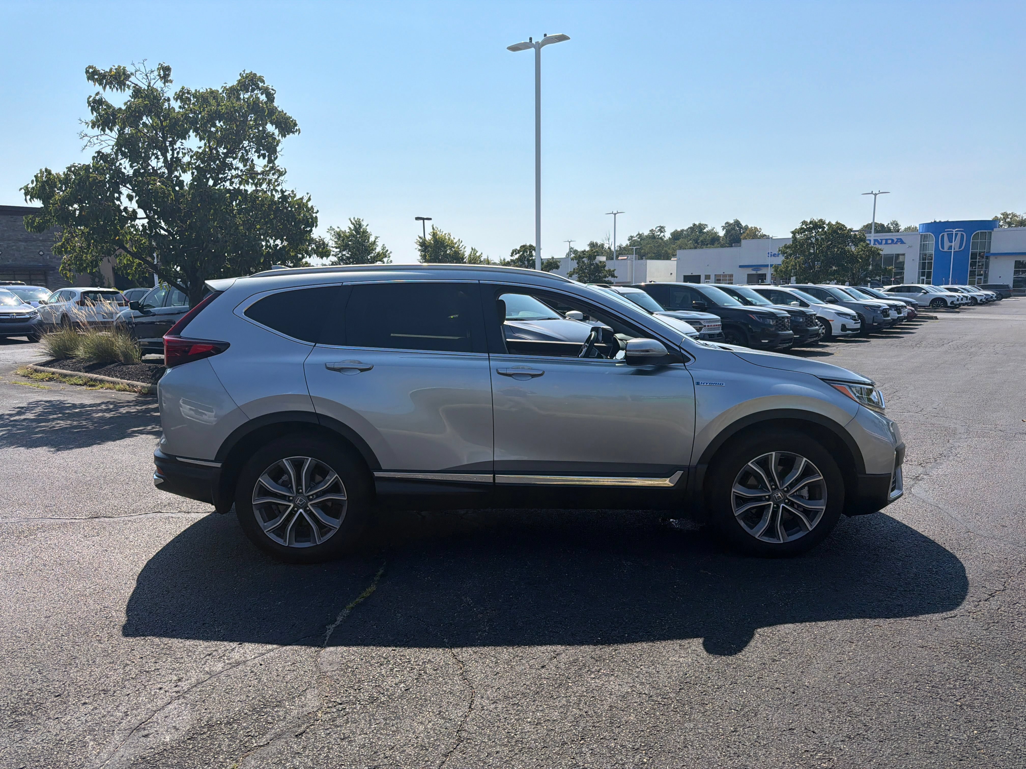 Used 2022 Honda CR-V Touring image 18
