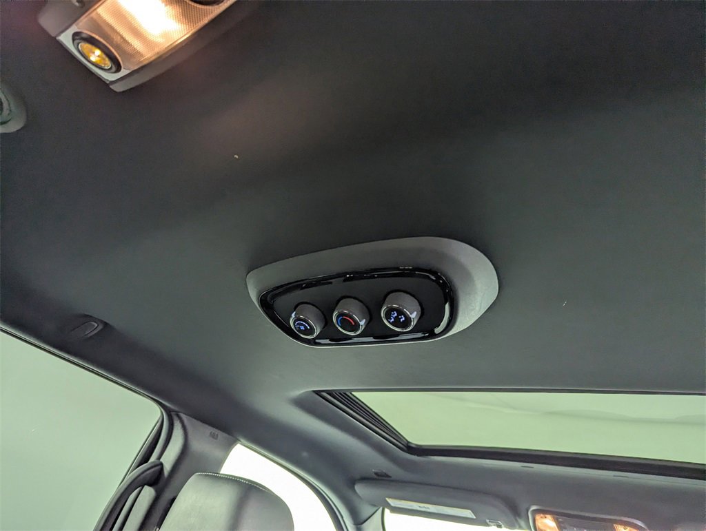 Used 2023 Dodge Durango GT image 35