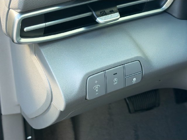 Certified 2026 Hyundai Elantra SE FWD image 11