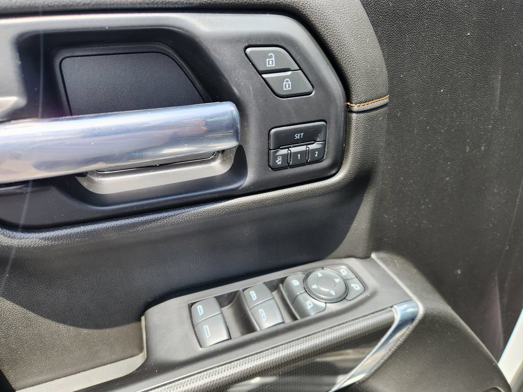 Used 2022 GMC Sierra 1500 AT4 w/ AT4 Preferred Package AWD/4WD image 24