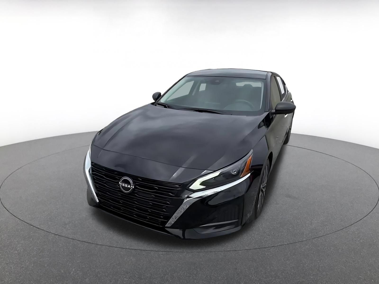 Used 2025 Nissan Altima 2.5 SV FWD image 7