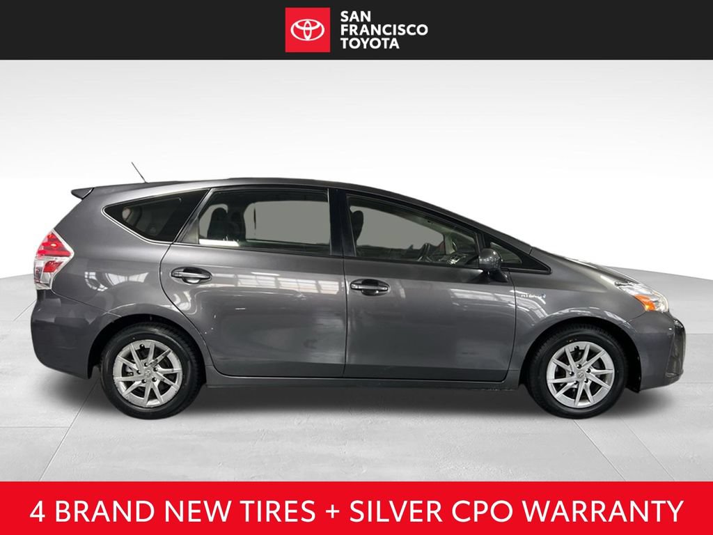 Certified 2017 Toyota Prius V Two FWD image 6