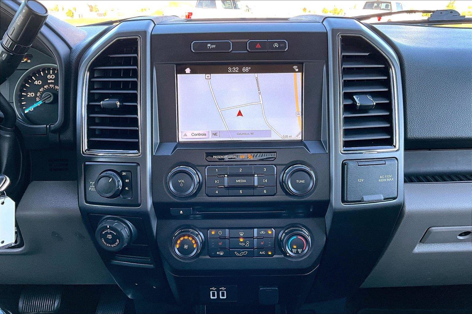 Used 2018 Ford F150 XLT w/ Equipment Group 302A Luxury AWD/4WD image 32