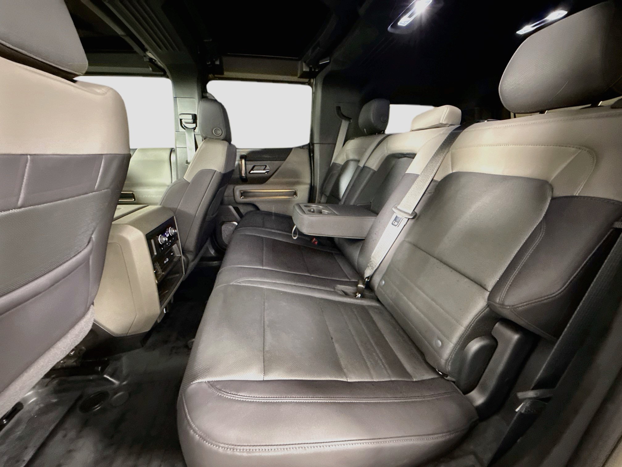 Used 2025 GMC Hummer EV 2X AWD/4WD image 27
