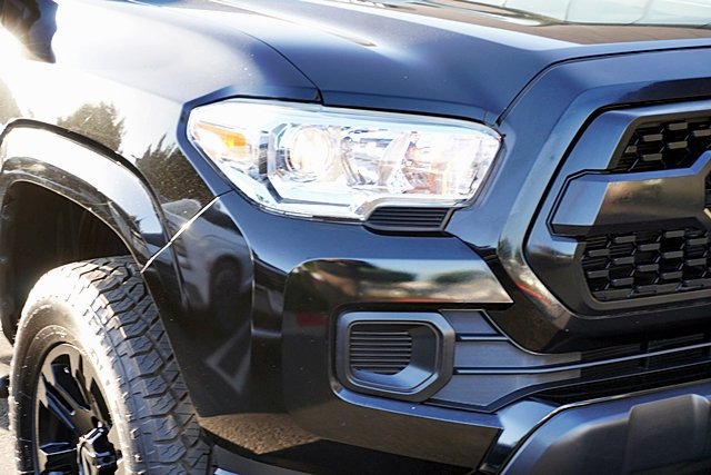 Used 2021 Toyota Tacoma SR w/ SR Convenience Package RWD image 12