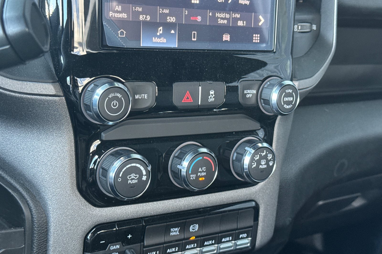 New 2026 RAM 3500 Tradesman w/ Chrome Appearance Group A RWD image 17