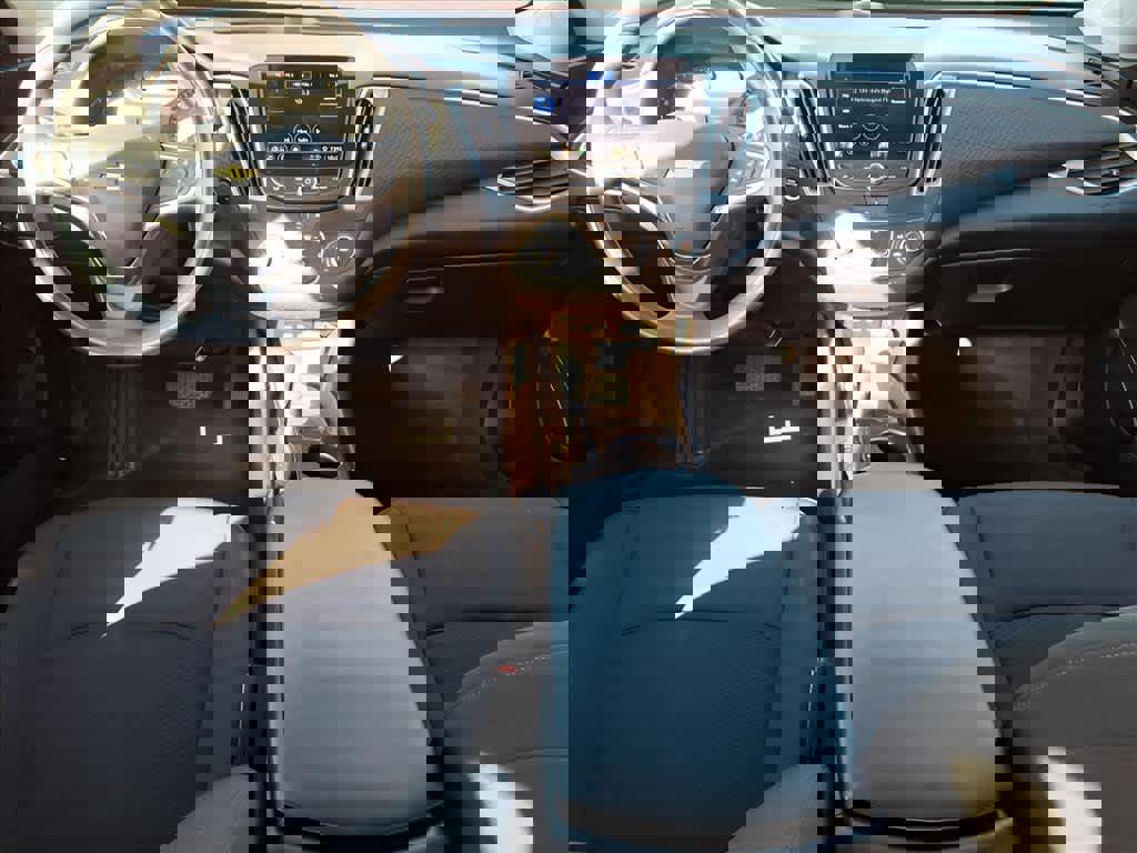 Used 2024 Chevrolet Malibu LS image 9