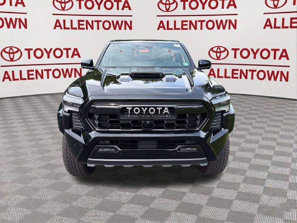 Used 2025 Toyota Tacoma TRD Pro w/ Tow Tech Package AWD/4WD image 7