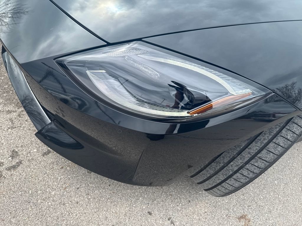 Certified 2024 Nissan Z Performance w/ Floor Mat Package image 34