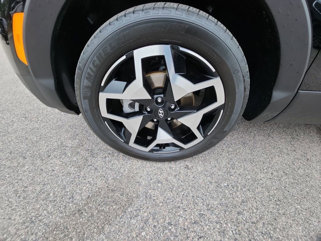 Used 2023 Hyundai Santa Cruz Limited image 38