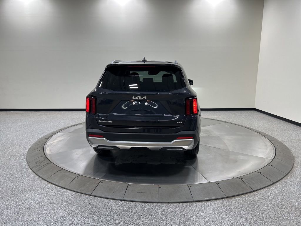 New 2026 Kia Sorento S image 7
