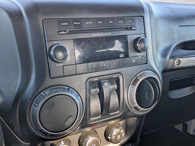 Used 2018 Jeep Wrangler Sport image 13