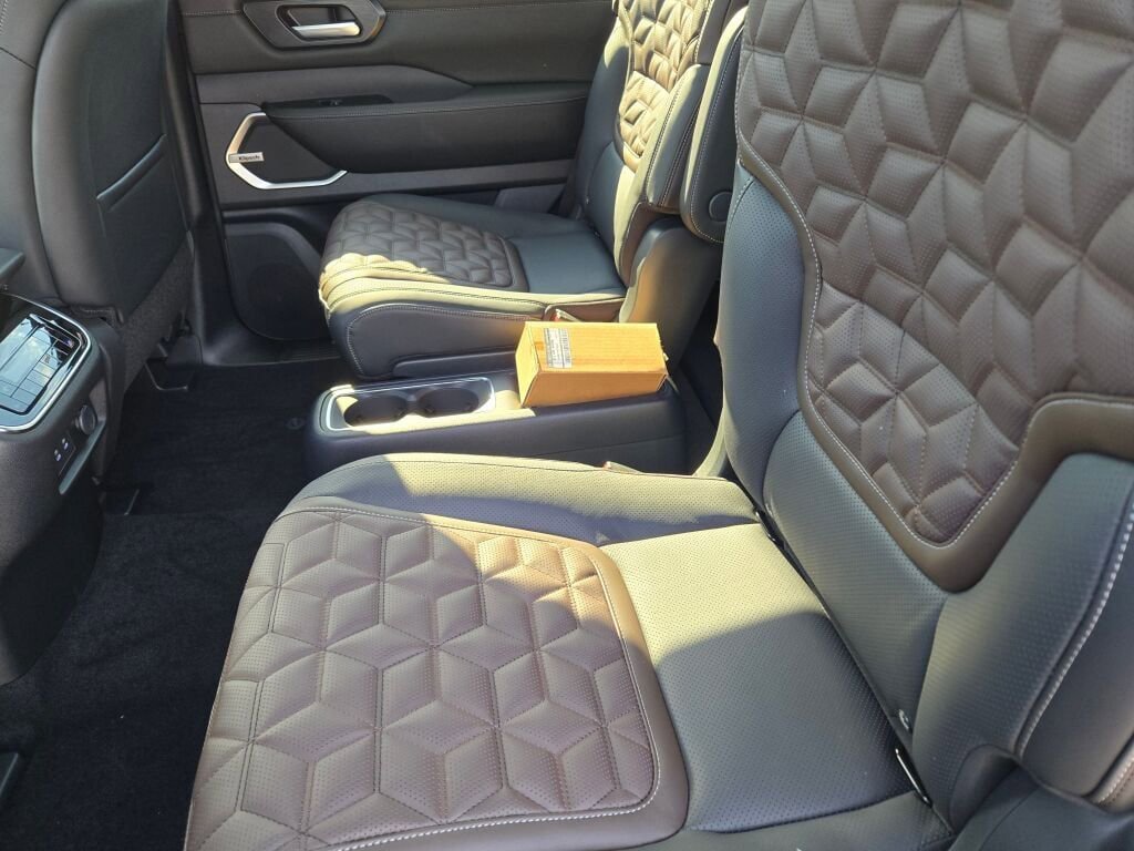 New 2026 Nissan Armada Platinum Reserve w/ Accent Package image 22