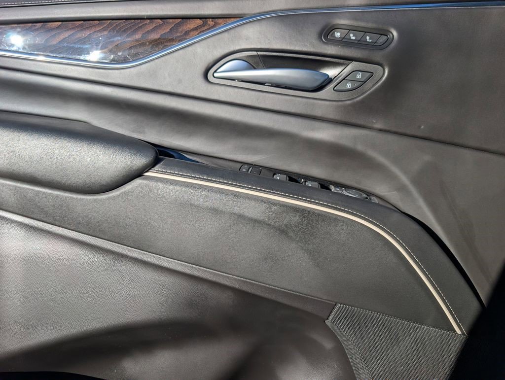 Certified 2023 Cadillac Escalade ESV Sport Platinum image 11