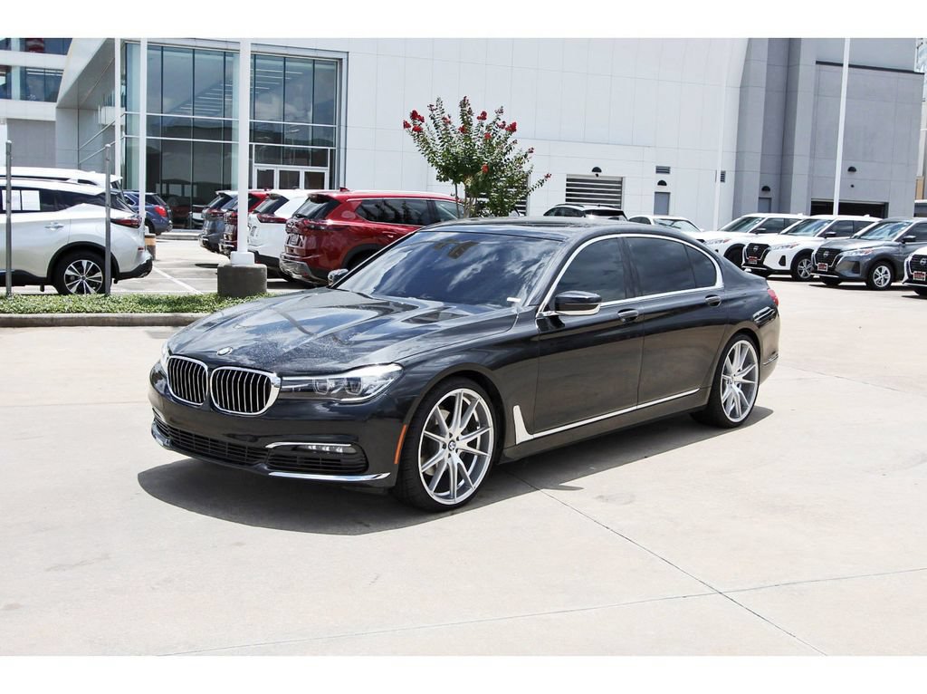 Used 2017 BMW 740i xDrive AWD/4WD image 3