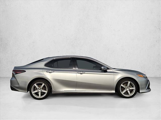 Used 2023 Toyota Camry XLE w/ Cold Weather Package AWD/4WD image 4