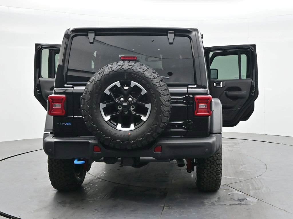 Used 2025 Jeep Wrangler Unlimited Rubicon 4xe w/ Steel Bumper Group AWD/4WD image 39