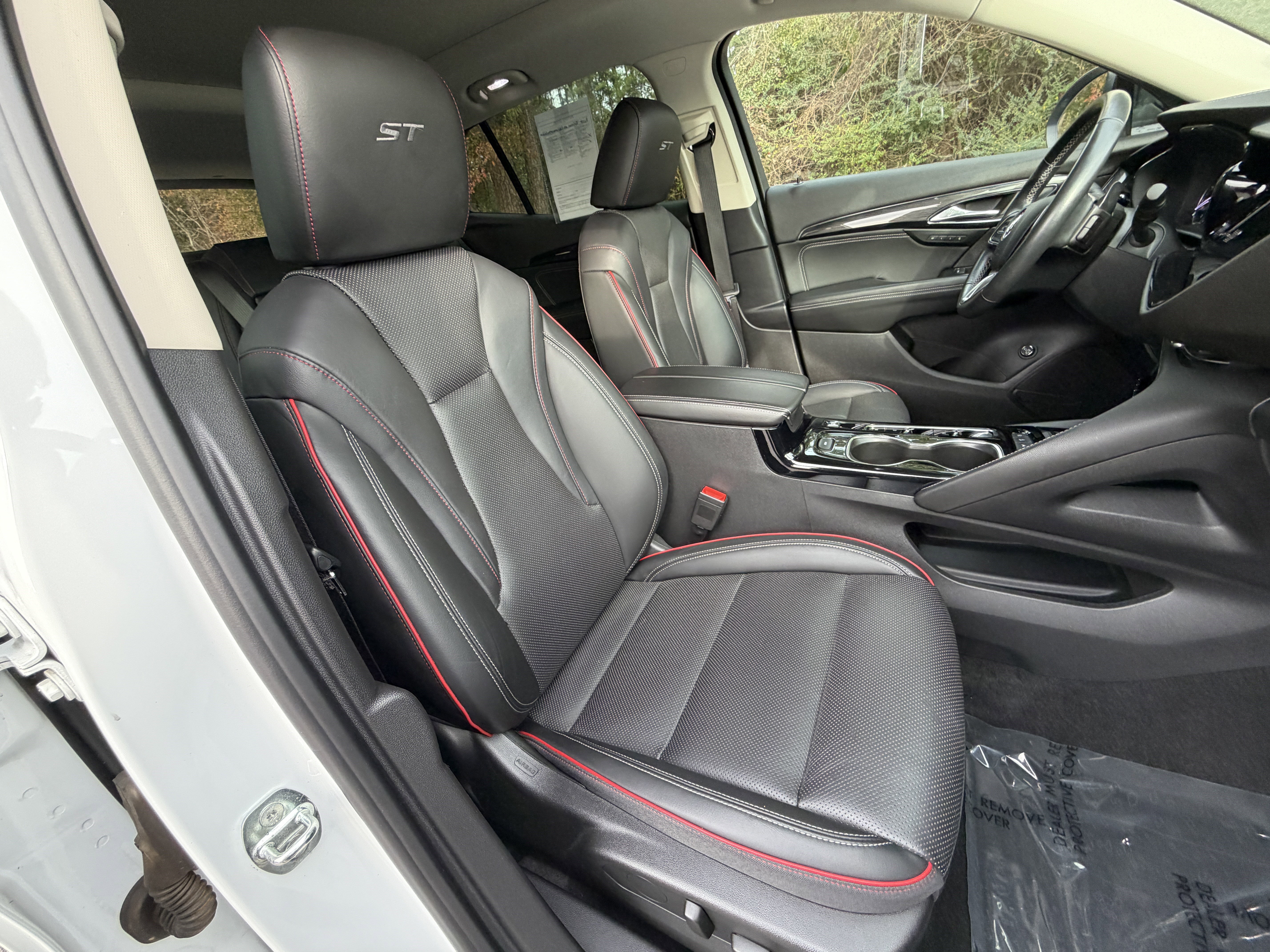 Used 2023 Buick Envision Essence w/ Sport Touring Package image 20