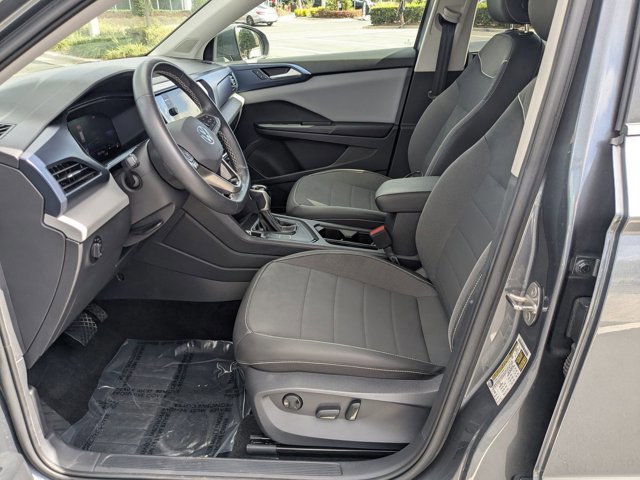 Used 2023 Volkswagen Taos SE FWD image 14