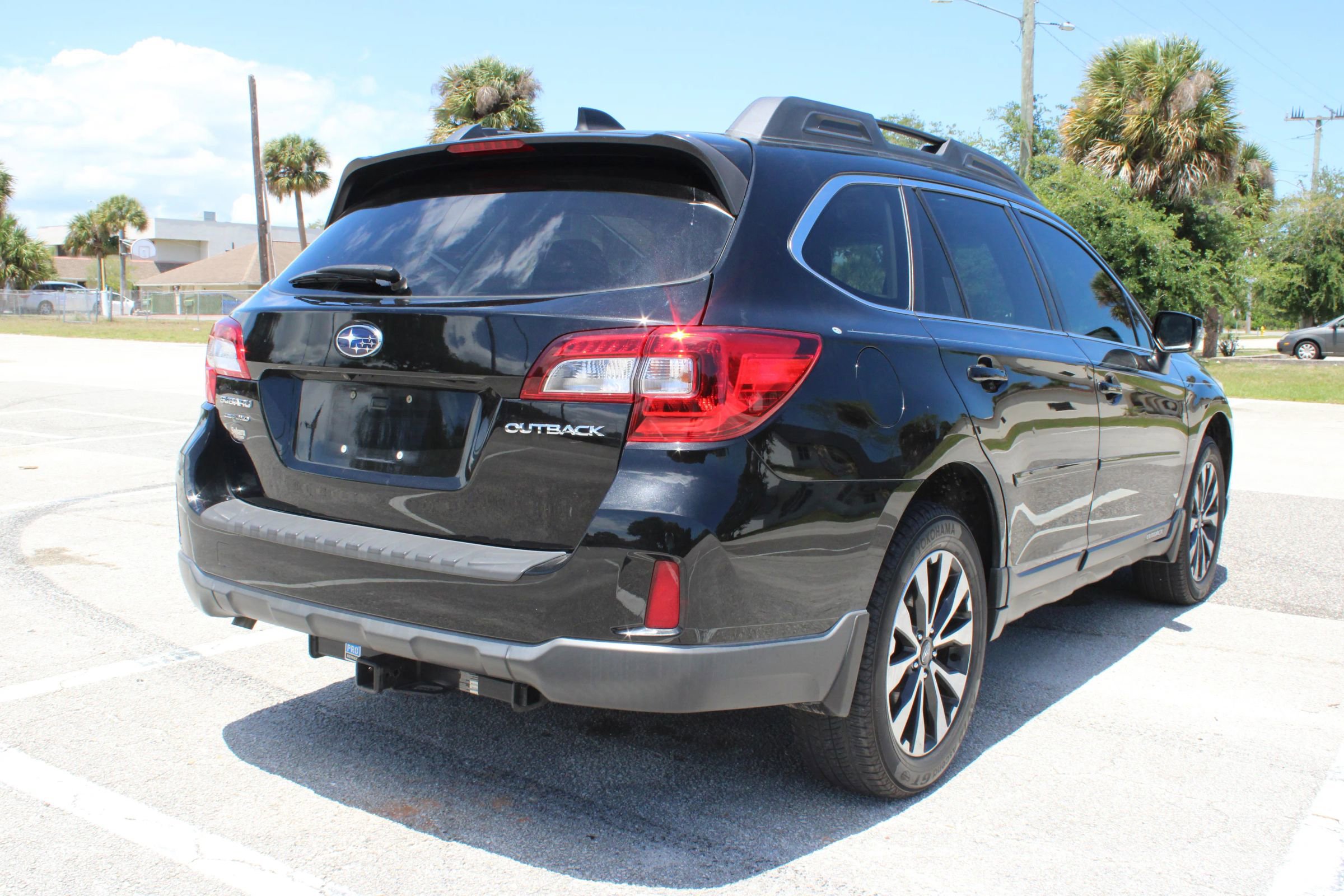 Used 2016 Subaru Outback 2.5i Limited AWD/4WD image 12