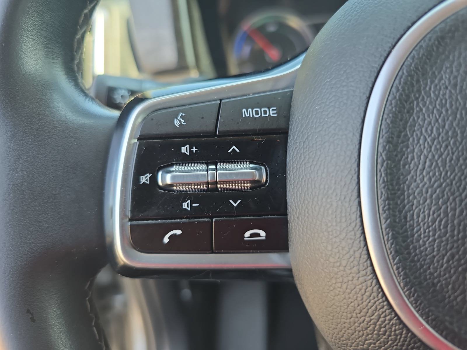 Used 2021 Kia Sorento S FWD image 18