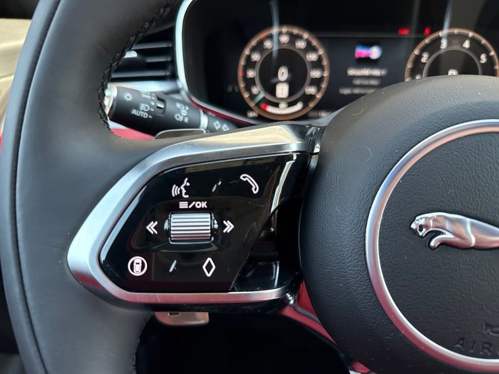 New 2026 Jaguar F-PACE R-Dynamic S image 20