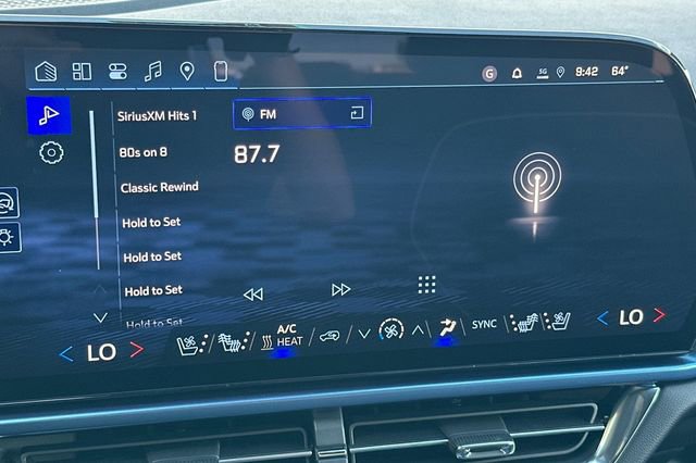 New 2026 Chevrolet Equinox EV LT w/ Convenience Package II image 24