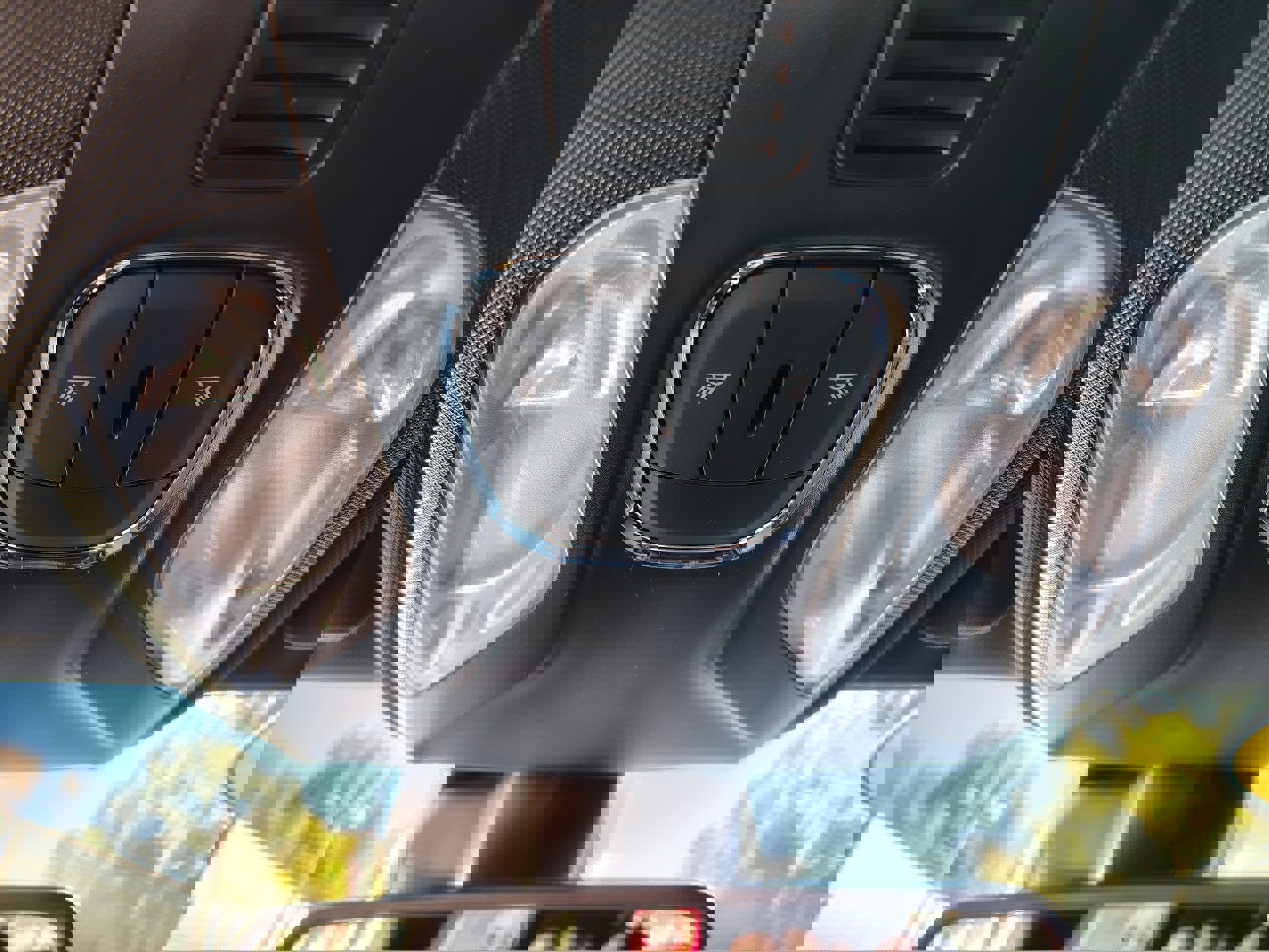 Certified 2023 Jeep Compass Latitude image 35