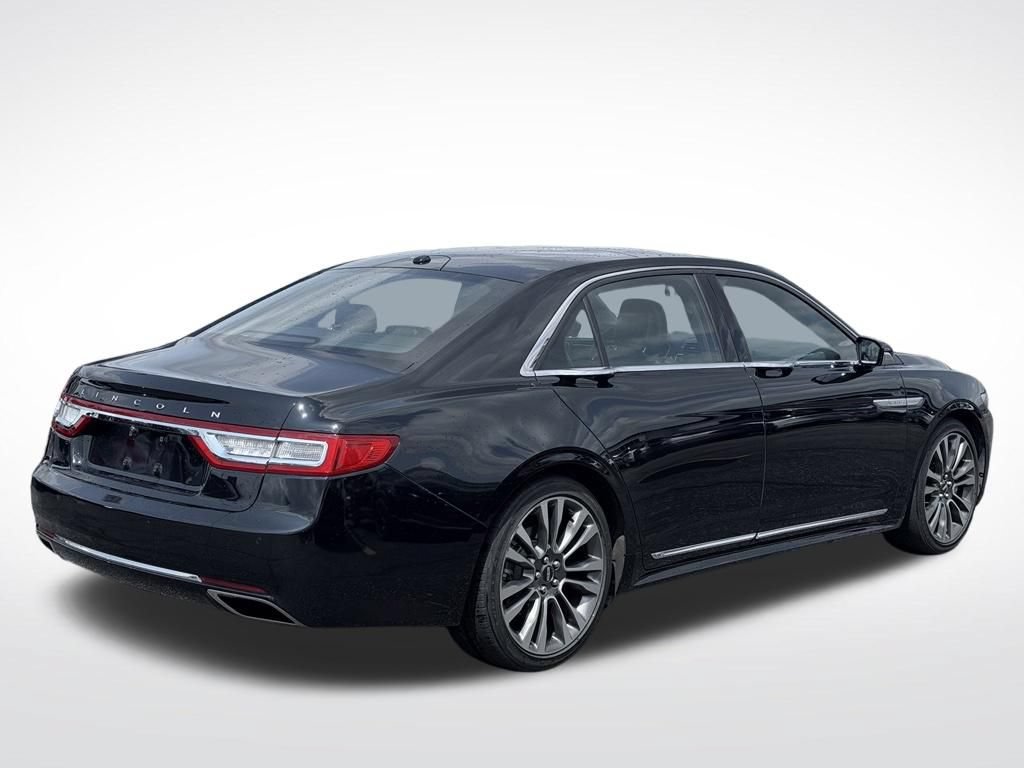 Used 2017 Lincoln Continental Select w/ Climate Package AWD/4WD image 6