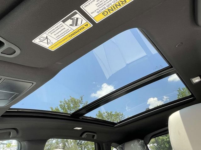 New 2025 Acura RDX SH-AWD image 16