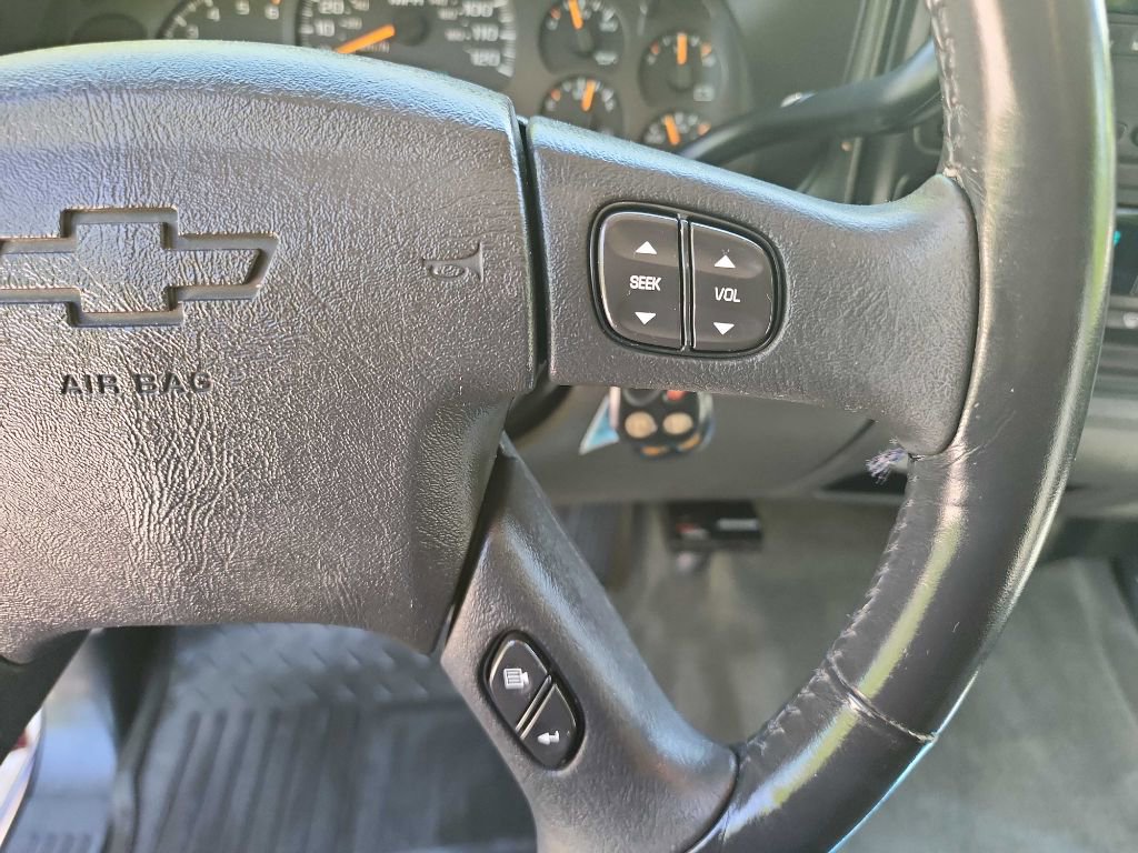 Used 2003 Chevrolet Silverado 2500 LS image 24