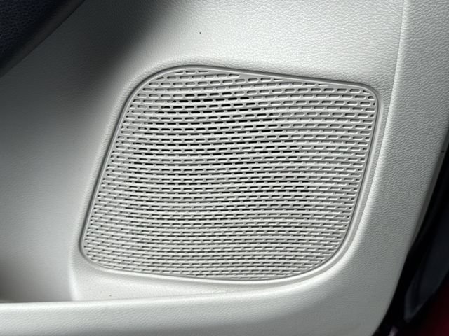 Used 2019 Chrysler Pacifica Touring-L Plus FWD image 27