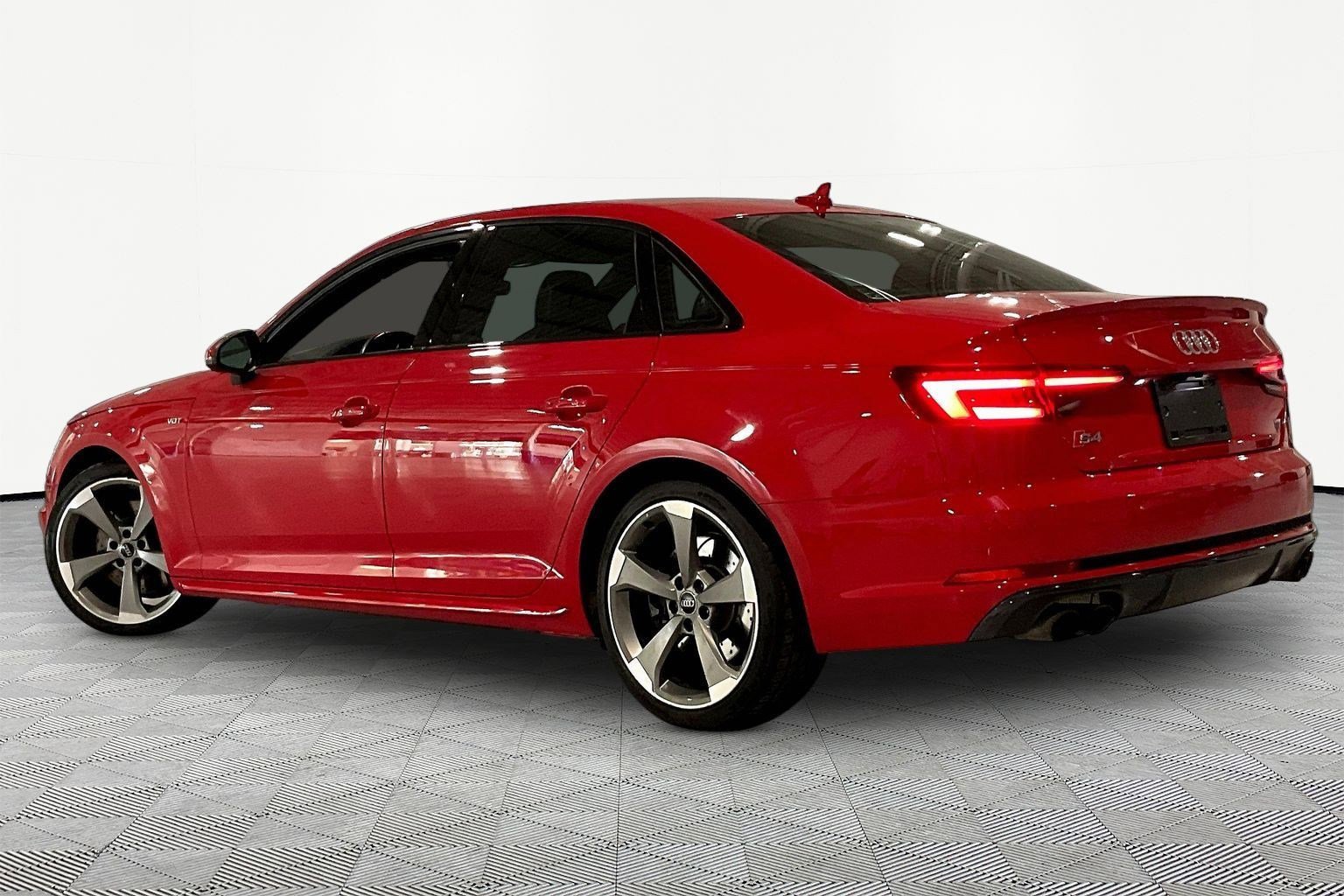 Used 2018 Audi S4 Prestige w/ Prestige Package AWD/4WD image 4
