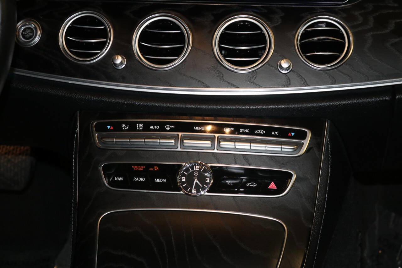 Used 2020 Mercedes-Benz E 350 Sedan image 43
