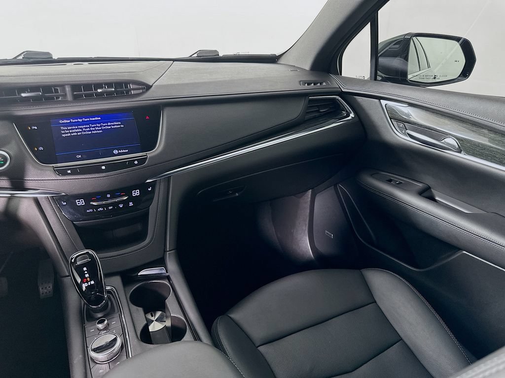 Used 2021 Cadillac XT5 Premium Luxury w/ LPO, Floor Liner Package FWD image 23