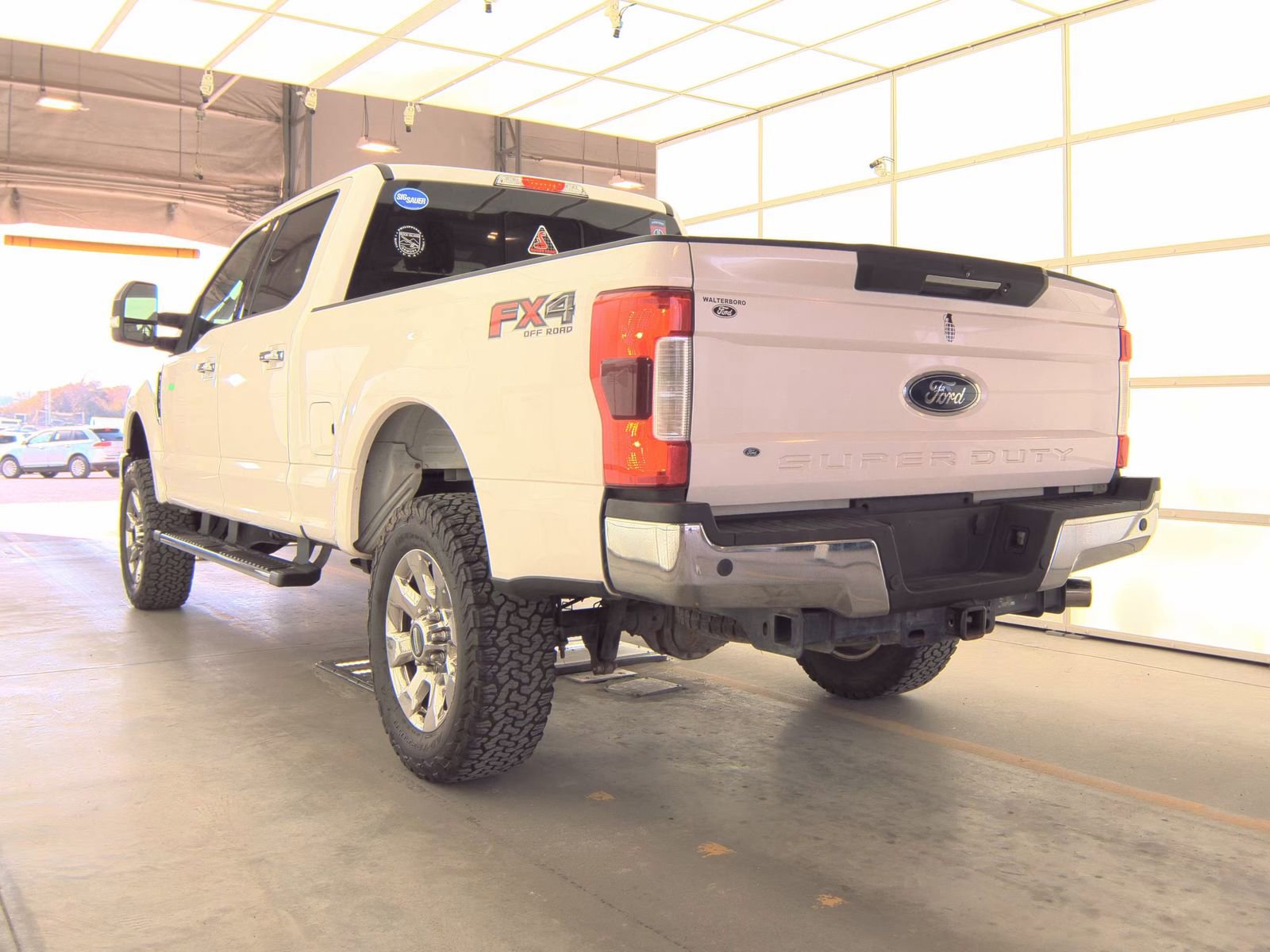 Used 2018 Ford F250 Lariat w/ Lariat Ultimate Package image 8