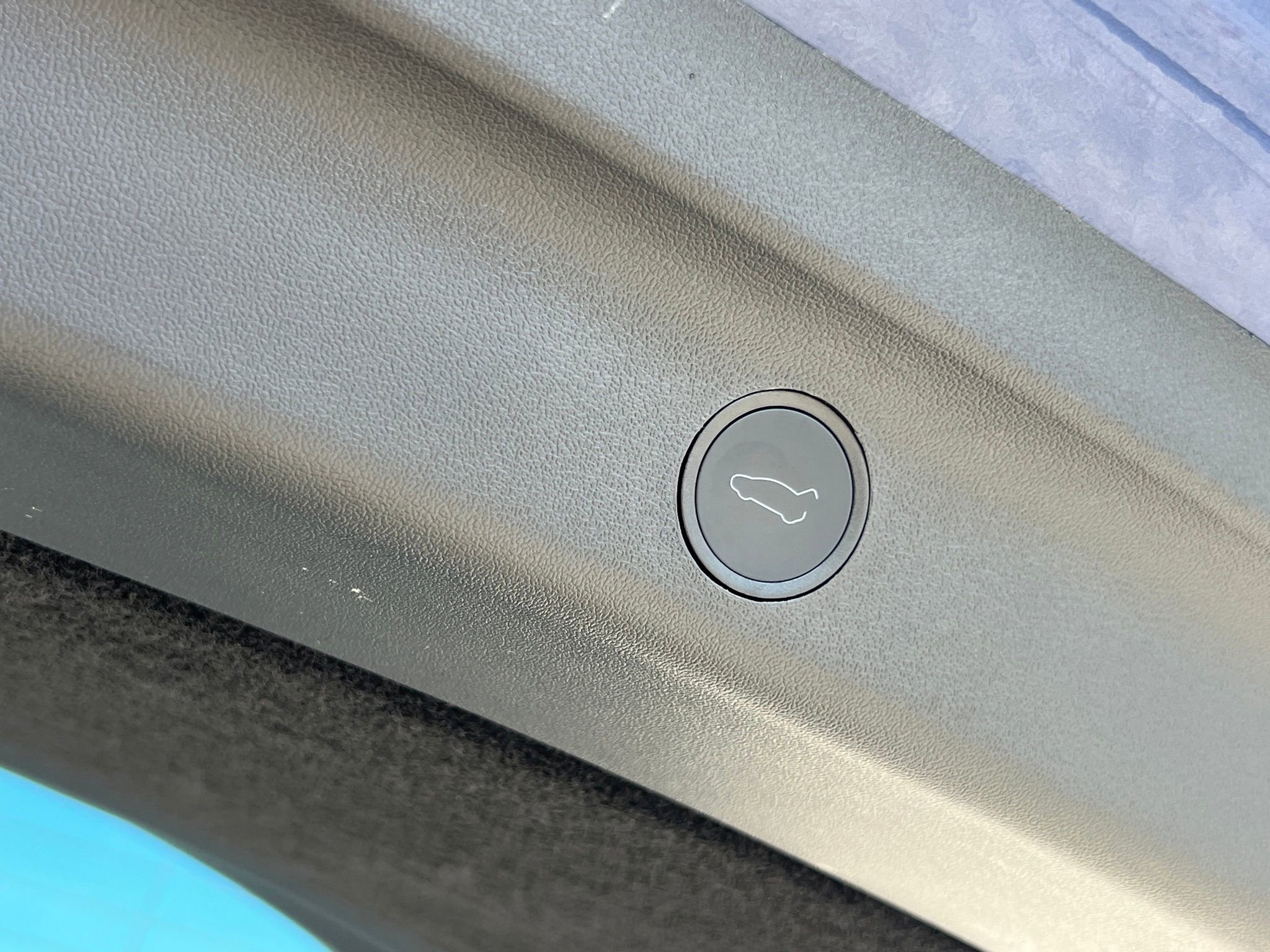Used 2024 Tesla Model Y Performance image 21