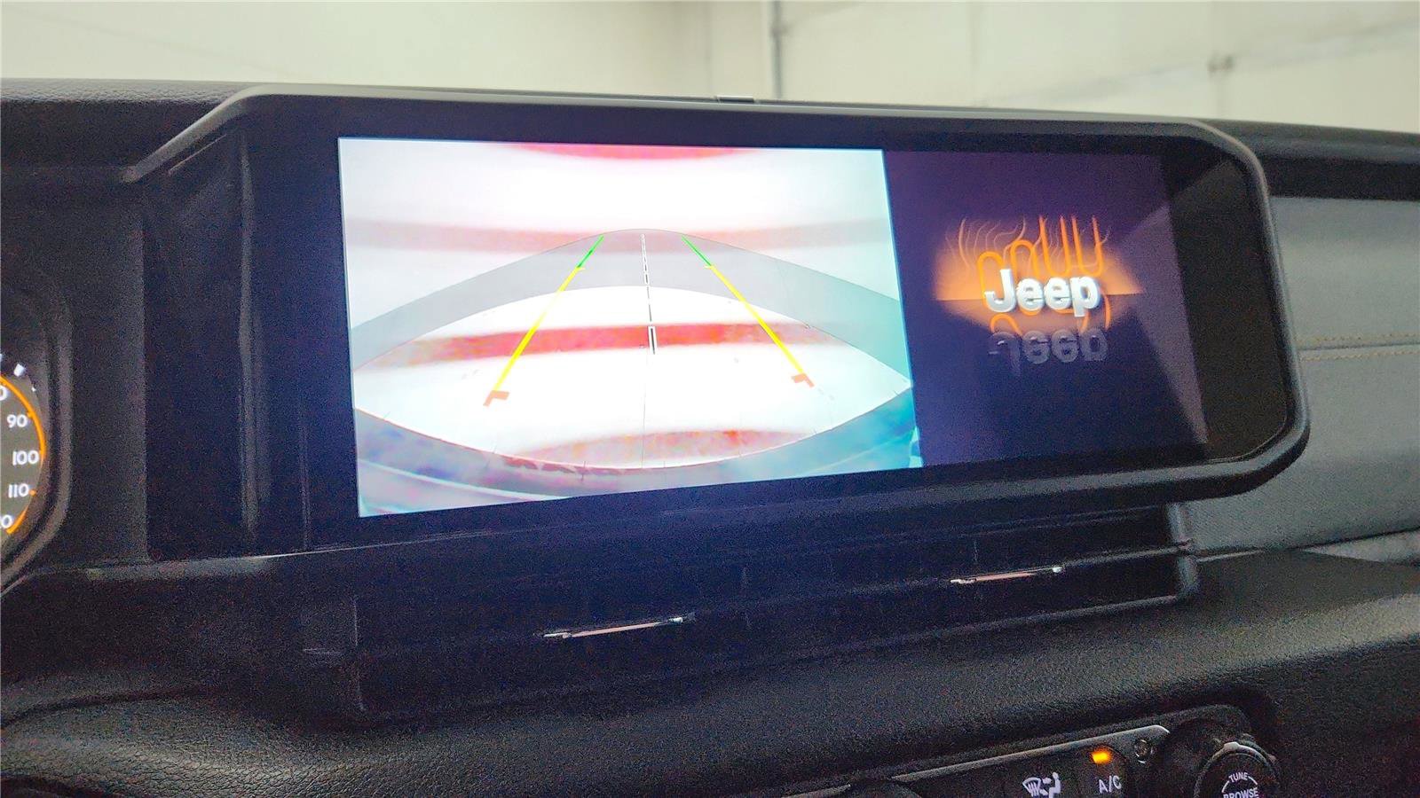 Used 2024 Jeep Wrangler Sport S image 33