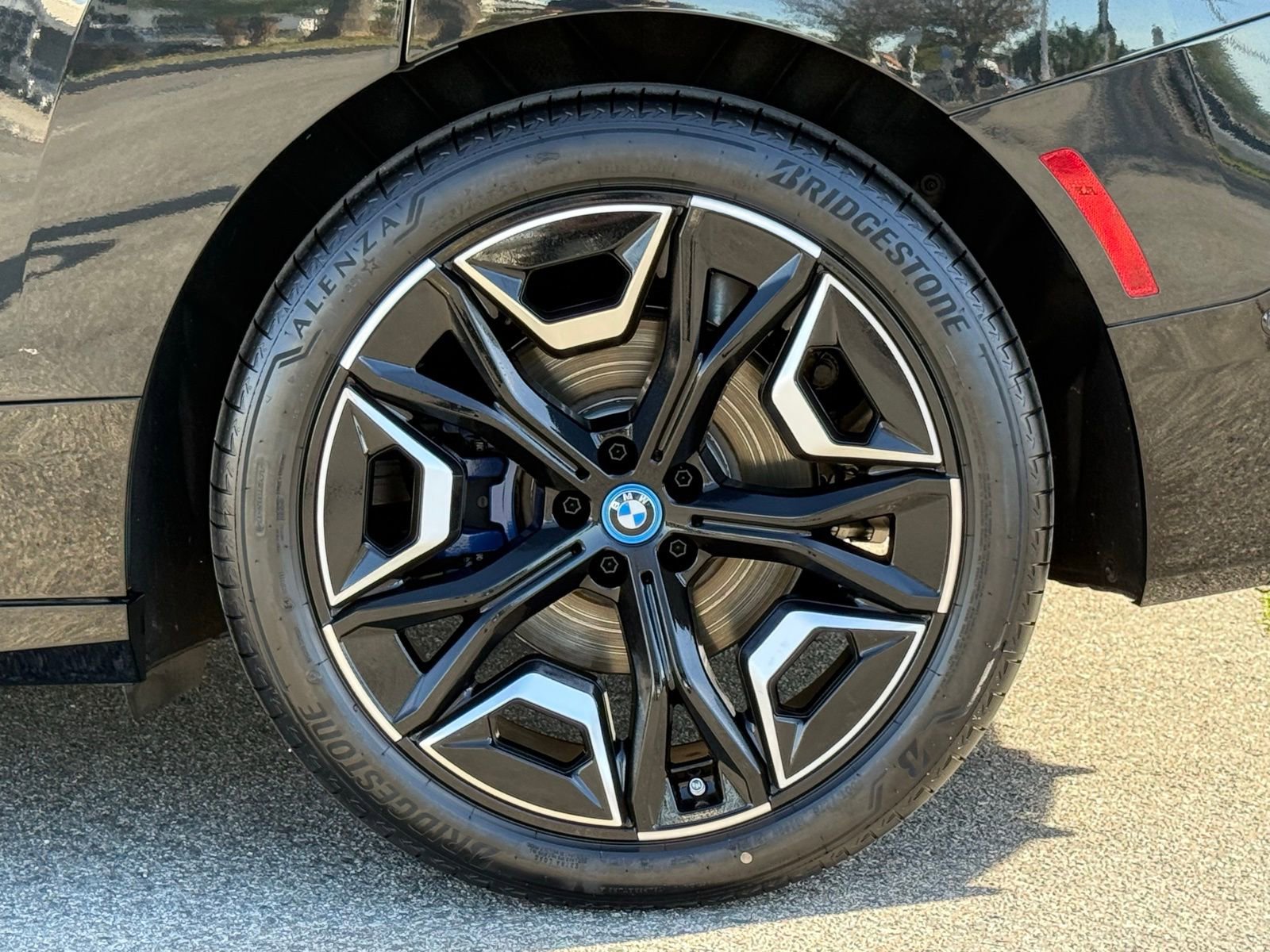 Used 2025 BMW iX M60 image 19