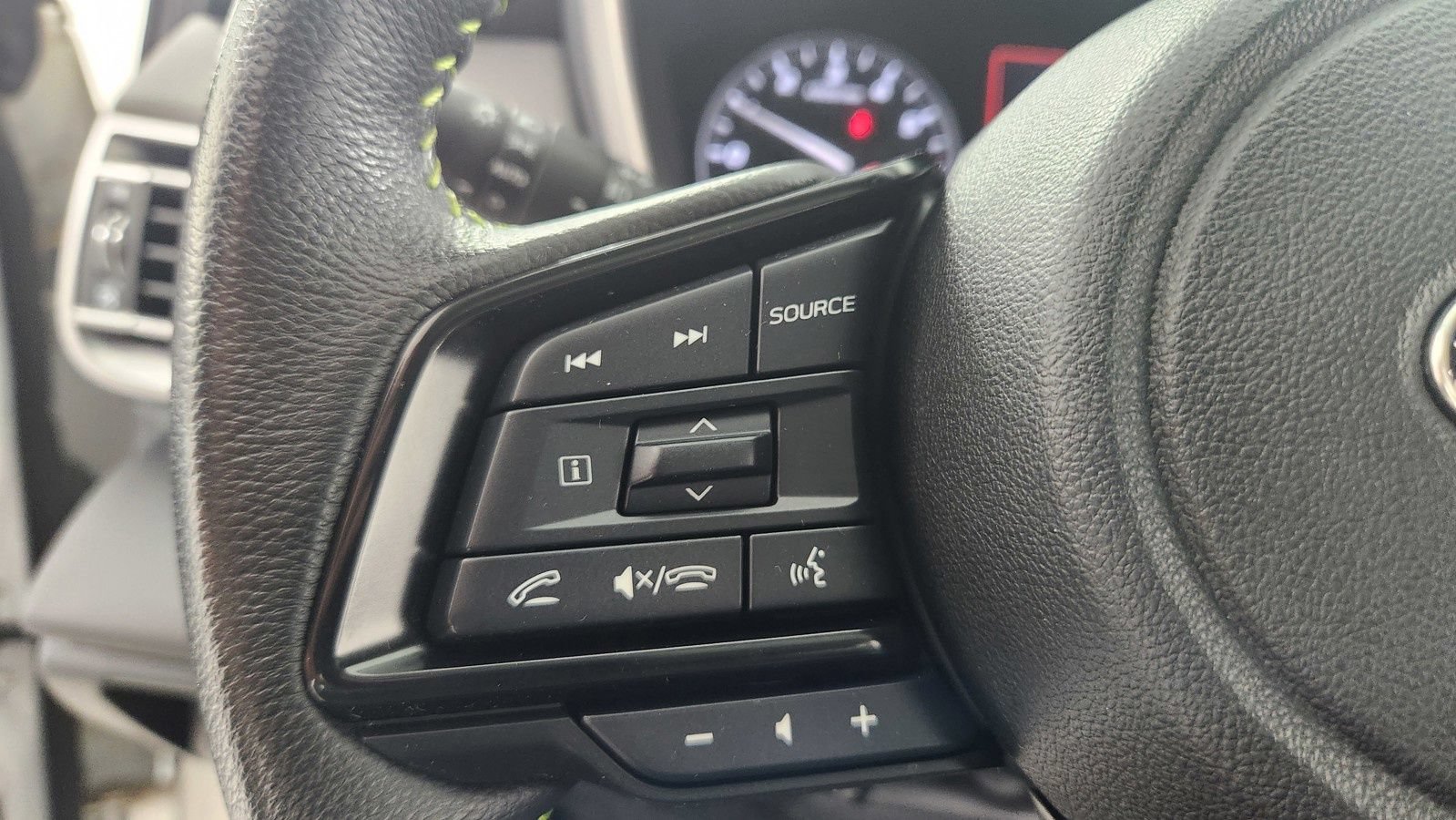 Used 2025 Subaru Outback Onyx Edition XT AWD/4WD image 27