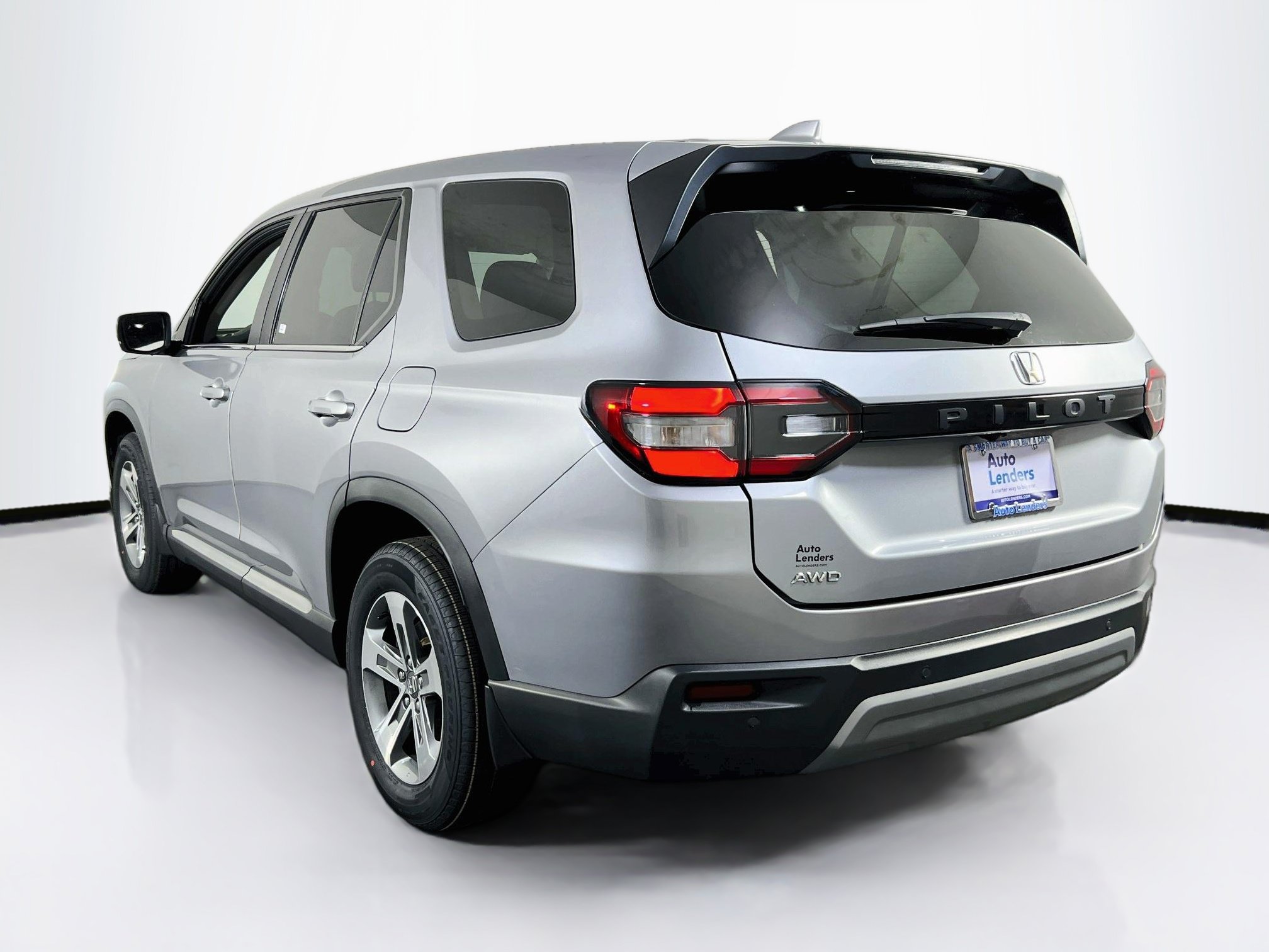 Used 2023 Honda Pilot EX-L image 7