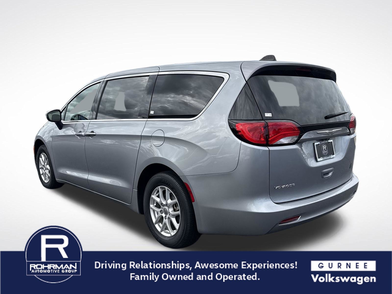 Used 2021 Chrysler Voyager LX FWD image 6