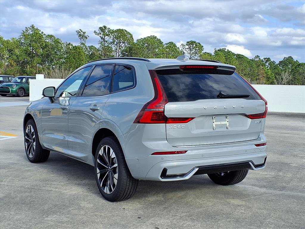 New 2026 Volvo XC60 B5 Plus w/ Protection Package Premier AWD/4WD image 5