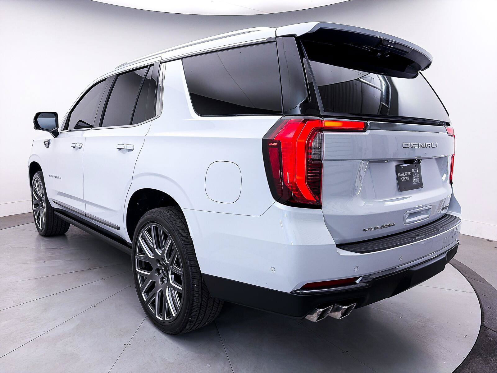 Used 2026 GMC Yukon Denali Ultimate AWD/4WD image 19
