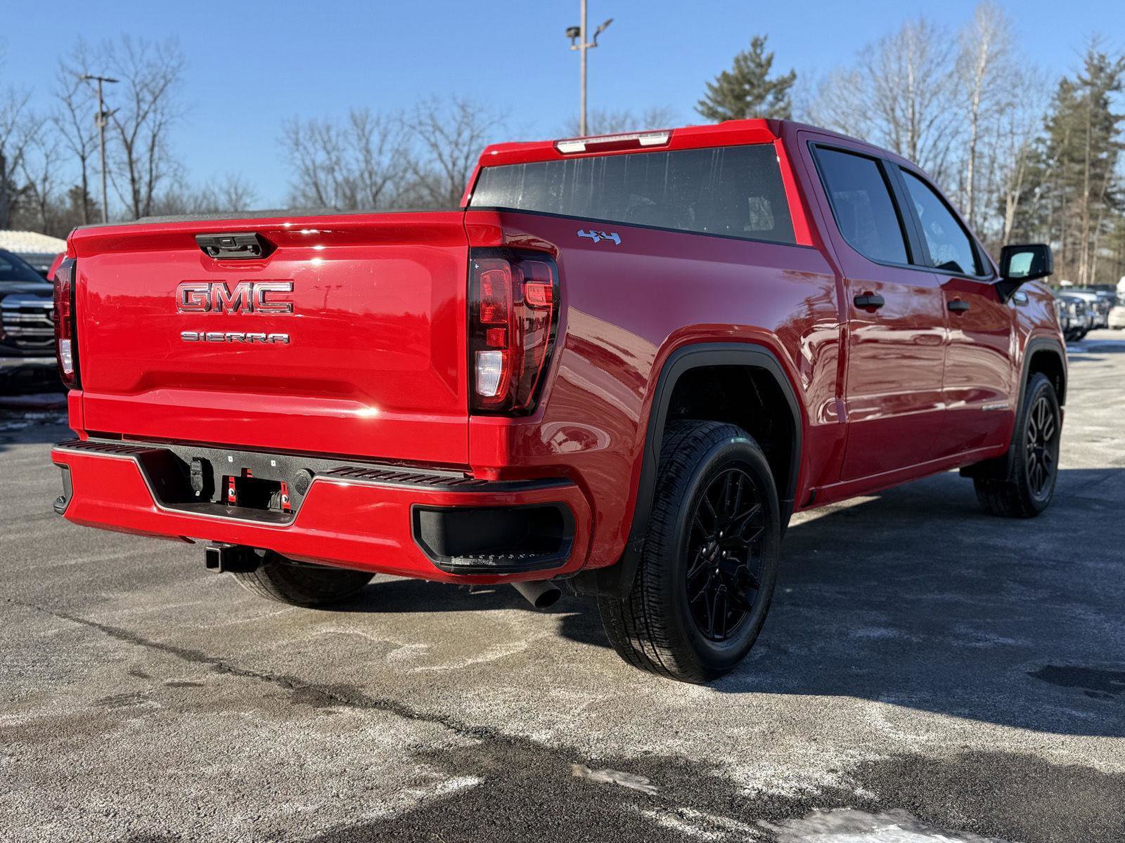 Certified 2025 GMC Sierra 1500 Pro w/ Graphite Edition image 5