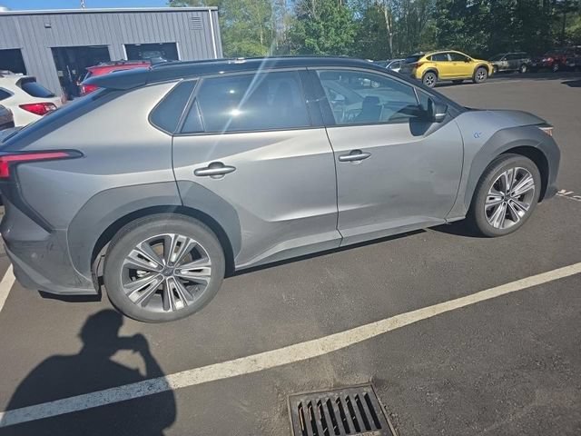 Used 2023 Subaru Solterra AWD image 5