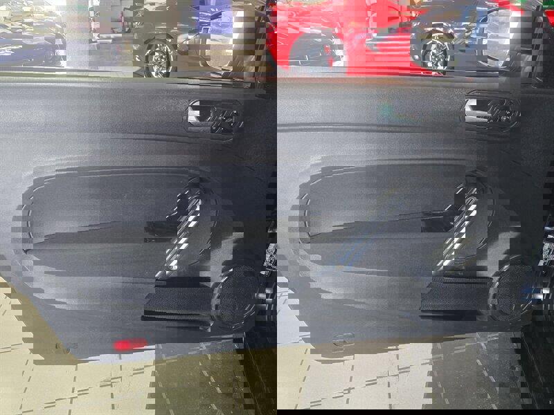 Used 2018 Volkswagen Beetle 2.0T Coast image 7