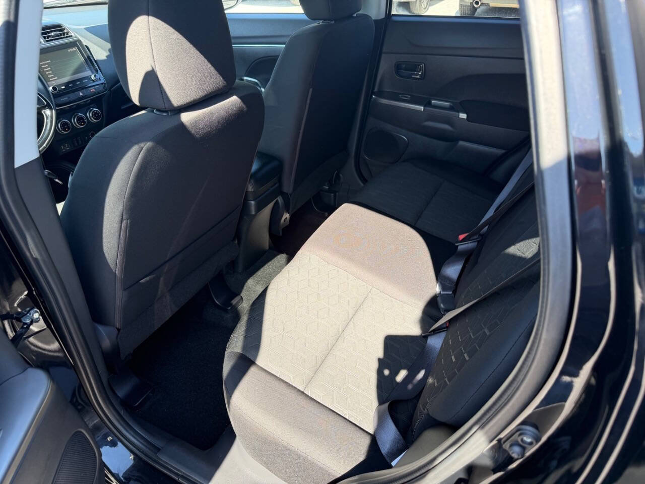 Used 2021 Mitsubishi Outlander Sport SE AWD/4WD image 14
