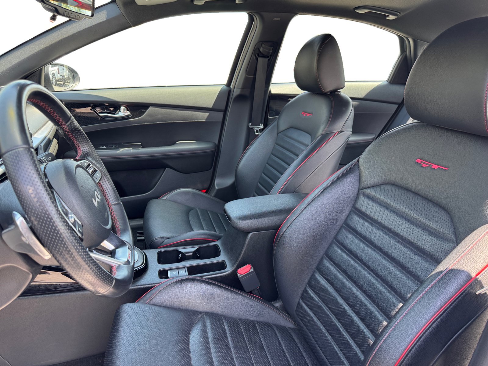 Used 2022 Kia Forte GT w/ GT2 Package FWD image 9